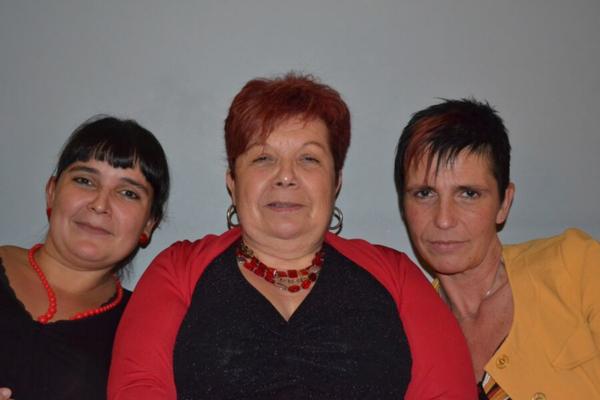 His sister, my mother and me...