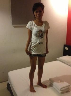 Petite Filipina prostitute