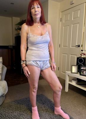 Lynne UK MILF mature