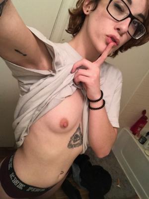 Va Beach Adolescente Anna Huffman Desnuda Selfies