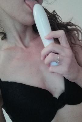 My wife selfshoting and masturbating again while Im away.