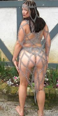 Chain mail chicks