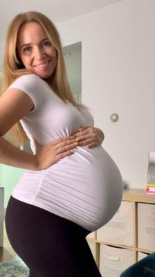 Pregnant non nude I