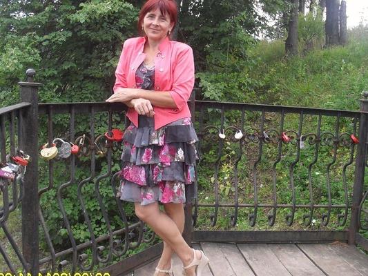 Slim mature Vika from Kalachinsk in Russia has empty tits