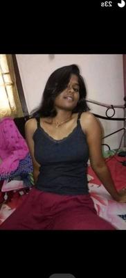 Indian Hot Tamil GF Anusha leaked Pics