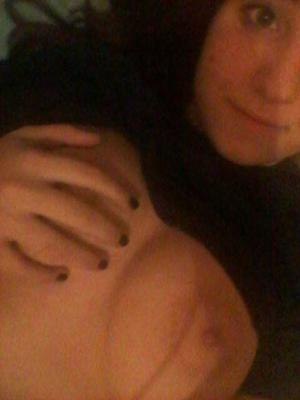 Amateur-Teenager Nicole macht Selfies