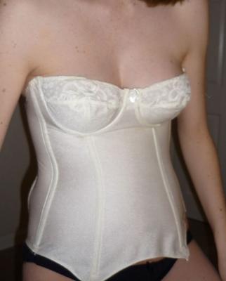 Pute dans un CORSET