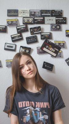 Amateur Teen Lucy: Indoor # (Cassettes)