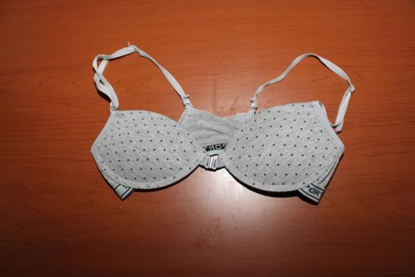 soutien-gorge utilisé par ma femme HQ