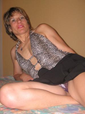 Mom with small tits