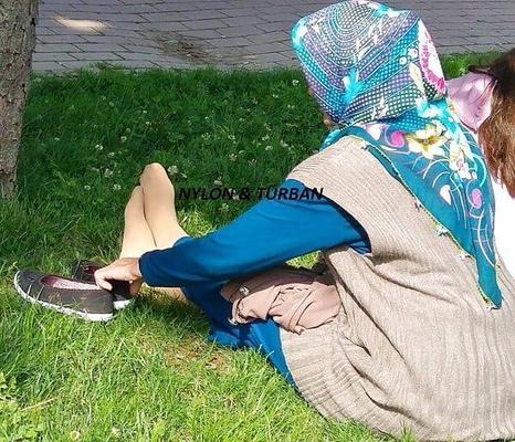 Turban türkische MILF offene Nylonsocken Füße Fußsohlen Ayak