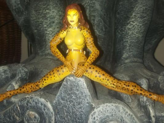 Ma nouvelle figurine Cheetah (DC Comics) dans des poses sexy