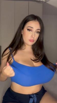 Jumbo tits flashing on cam