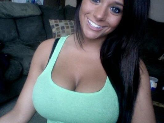 #315 Not So Famous Michigan Hooter Girl Living at Home- Brittany