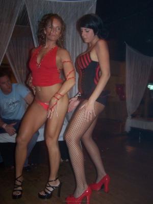 Chicas swingers jugando