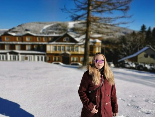 Entblößte Bilder von tschechischen Blondinen