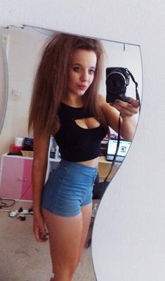 Jailbait chav slut from Poland with great ass.