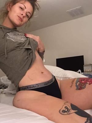 Sexy junge MILF aus Florida mit tollem Arsch