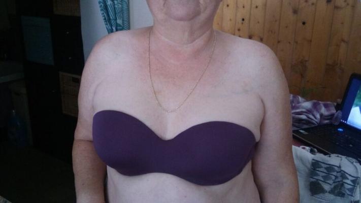 -- - strapless purple bra A of my Mother in law