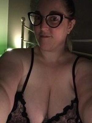 Bbw Ex-namorada com peitos grandes F