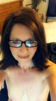 Une Jolie MILF posmenopausia