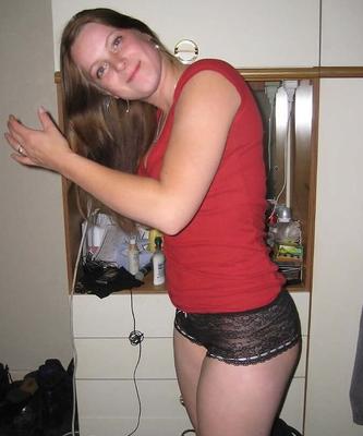 Hot amateur girlfriend in her room dressing and undressing