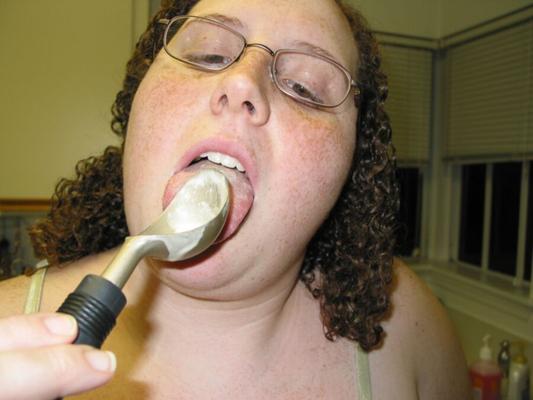 Jen L - Stolen pics - Chubby wife licks ice cream scoop and dick