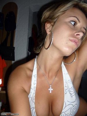 douce blonde amateur