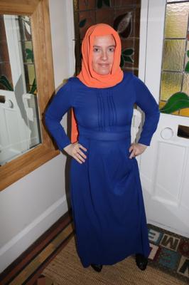 Hijab Blue Abaya Orange Hijab