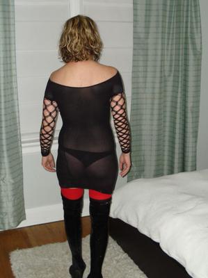 MILF Wife - Quelques tenues sexy