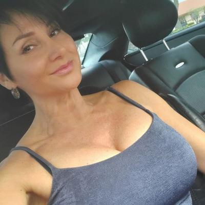 BODYBUILDER MILF JEANNIE NO LIMITS COMMENTS