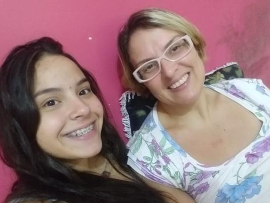 A mãe e a filha - Você transaria com elas?