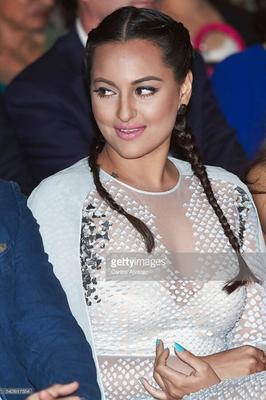 Sonakshi Sinha Hot Babe