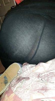 wifes hot ass and body in leggings