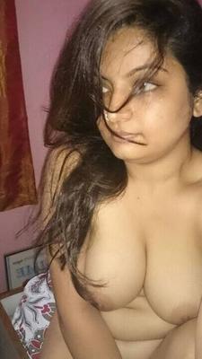 Desi Paki and Indian and Bangla bhabhis and housewives