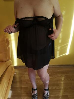 Amateur BBW Frau in Dessous