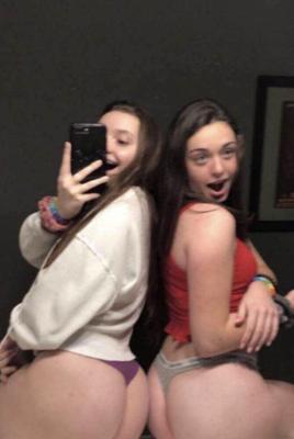 Sexy Teens Exposing Ass