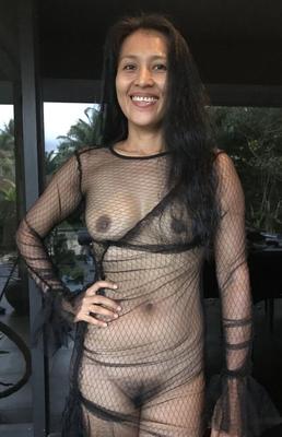 Linda do Sudeste Asiático MILF