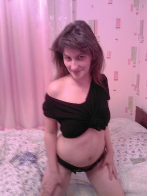 Preggo housewife Olga