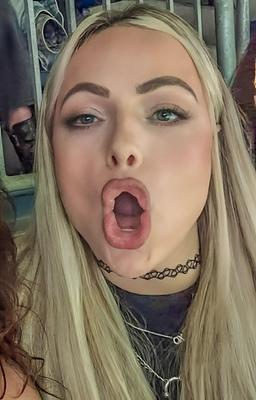 Celebrity Blowjob Faces (Mouths Wide Open)