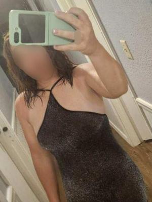 My Girl : Sexy Dress Mirror Selfies